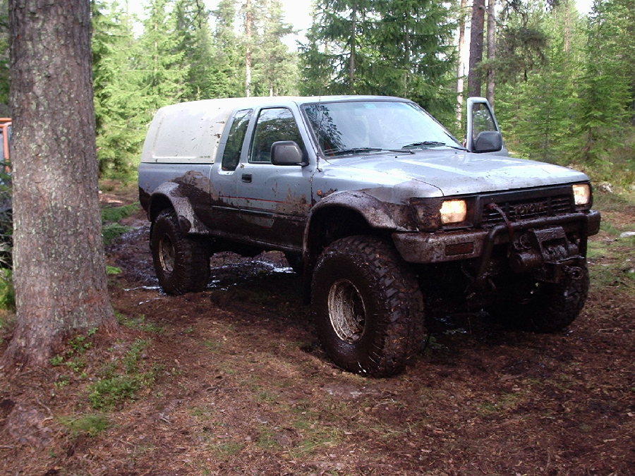 toyota hilux 1990